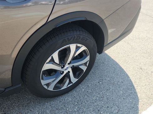 Used 2022 Subaru Outback Limited XT AWD/4WD image 10