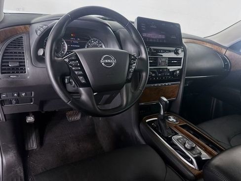 Used 2023 Nissan Armada SL image 11