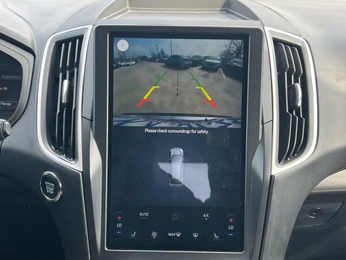 Used 2024 Ford Edge SEL image 30