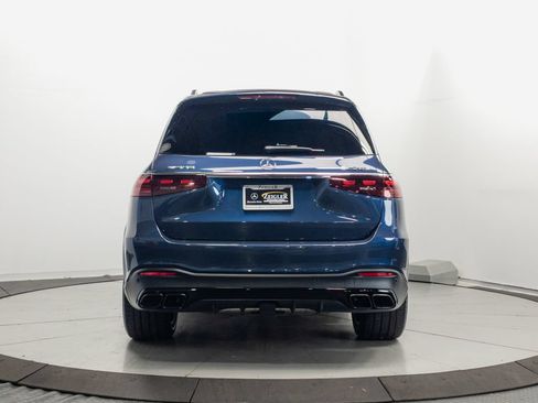 Used 2025 Mercedes-Benz GLS 63 AMG 4MATIC image 31