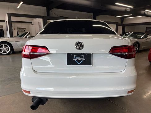 Used 2017 Volkswagen Jetta S FWD image 9