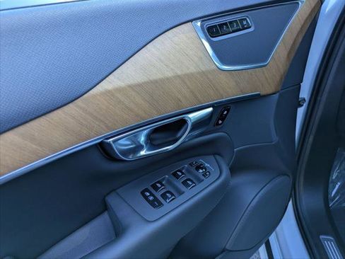 Used 2025 Volvo XC90 B6 Plus w/ Protection Package Premier image 11