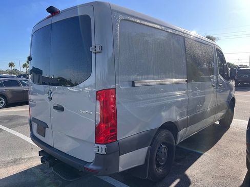 Used 2025 Mercedes-Benz Sprinter 2500 image 4