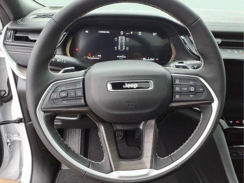 New 2026 Jeep Grand Cherokee Limited AWD/4WD image 19