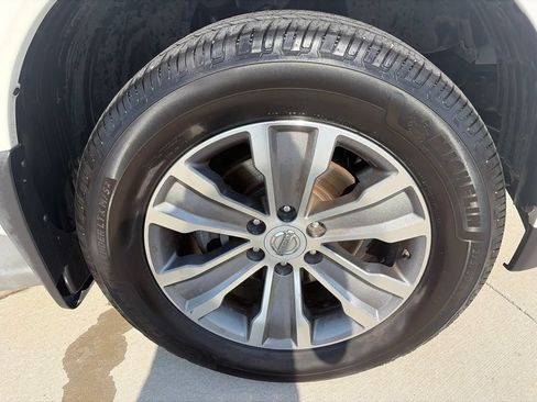 Used 2015 Nissan Armada SL AWD/4WD image 22