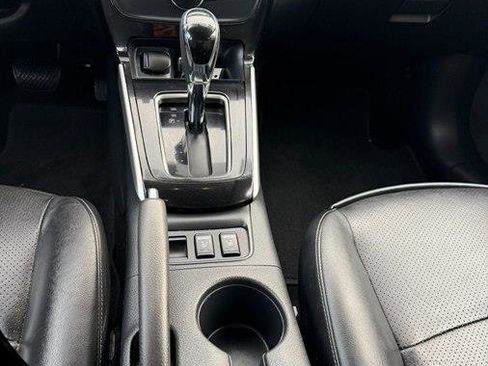 Used 2016 Nissan Sentra SL image 15