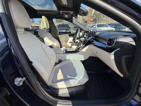 Used 2022 Mercedes-Benz C 300 4MATIC Sedan image 28