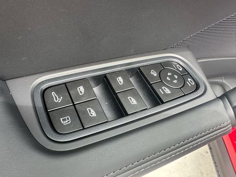 Certified 2025 Porsche Cayenne E-Hybrid AWD/4WD image 15