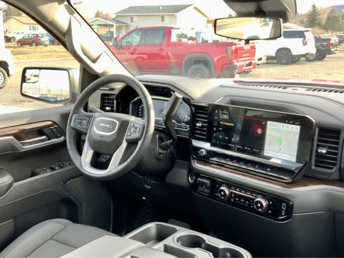 Used 2025 GMC Sierra 1500 Elevation image 36