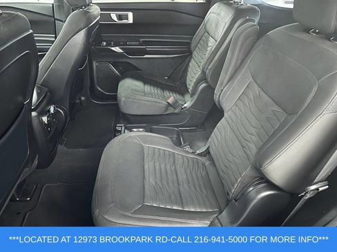 Used 2020 Ford Explorer XLT w/ Comfort Package AWD/4WD image 19