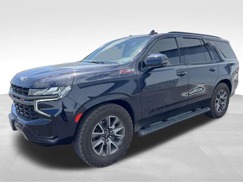 Used 2022 Chevrolet Tahoe Z71 w/ Z71 Off-Road Package AWD/4WD image 9