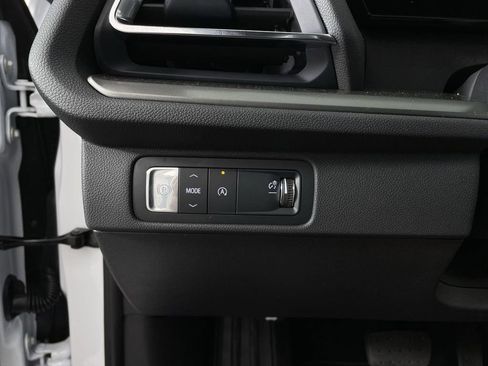 New 2026 Chevrolet Traverse LT image 18