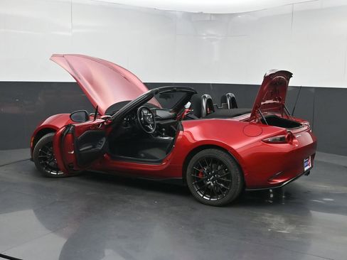 Used 2016 MAZDA MX-5 Miata Club w/ Brembo/BBS Package image 33