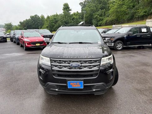Used 2019 Ford Explorer XLT w/ Equipment Group 202A AWD/4WD image 2
