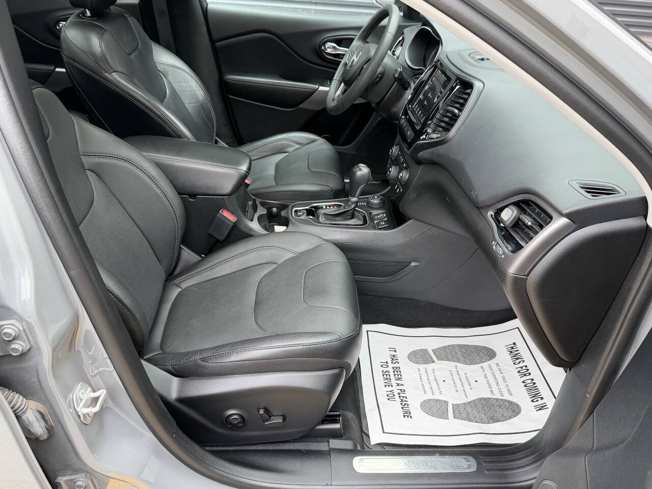 Used 2021 Jeep Cherokee Limited AWD/4WD image 19