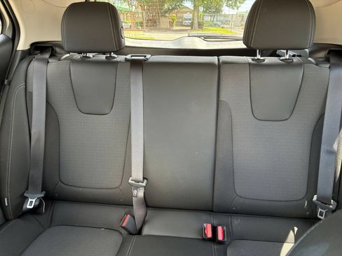 Used 2026 Buick Encore GX Preferred FWD image 32