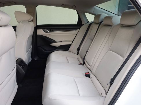 Used 2019 Honda Accord EX image 24