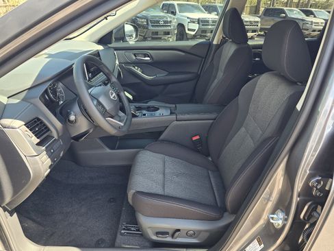 New 2026 Nissan Rogue SV image 11