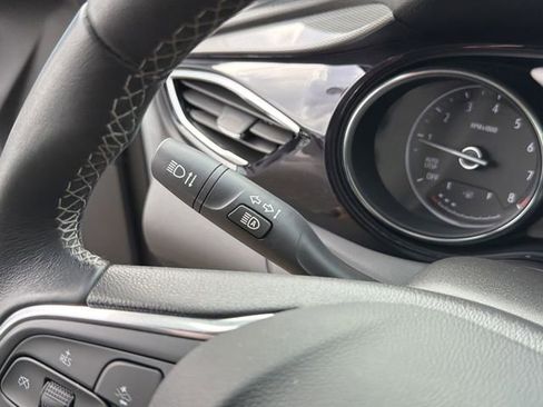 Used 2021 Buick Encore GX Preferred image 17