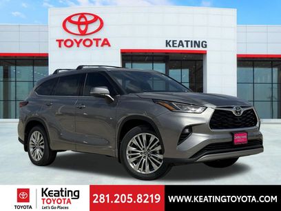 New 2026 Toyota Highlander Platinum