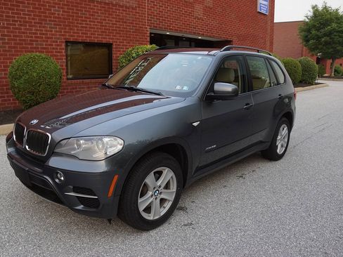 Used 2013 BMW X5 xDrive35i AWD/4WD image 1