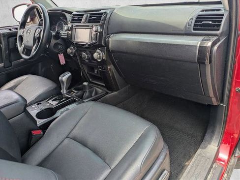 Used 2019 Toyota 4Runner TRD Off-Road Premium AWD/4WD image 17