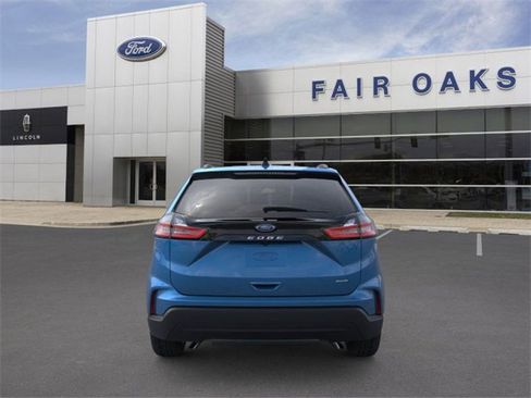 New 2024 Ford Edge SE image 5