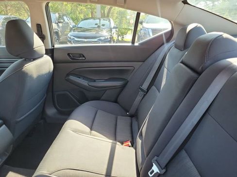 Used 2024 Nissan Altima 2.5 SV FWD image 28