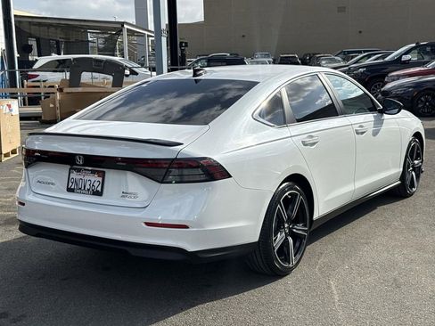 Used 2024 Honda Accord Sport image 3