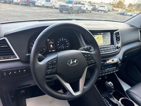 Used 2017 Hyundai Tucson Limited w/ Limited Ultimate Package 03 image 16