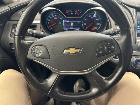 Used 2018 Chevrolet Impala LT image 20
