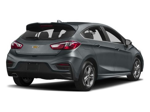 Used 2017 Chevrolet Cruze LT w/ Convenience Package FWD image 2