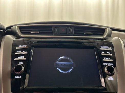 Used 2018 Nissan Murano S image 13