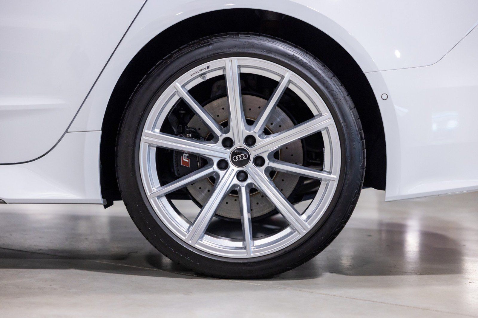 Used 2025 Audi RS 7 Performance w/ Executive Package AWD/4WD image 17