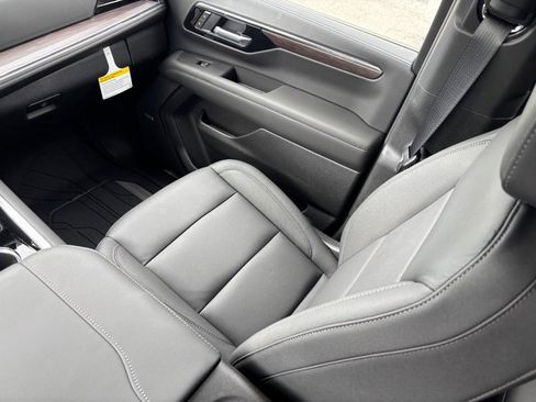 New 2026 Chevrolet Suburban LT w/ Comfort Package image 10