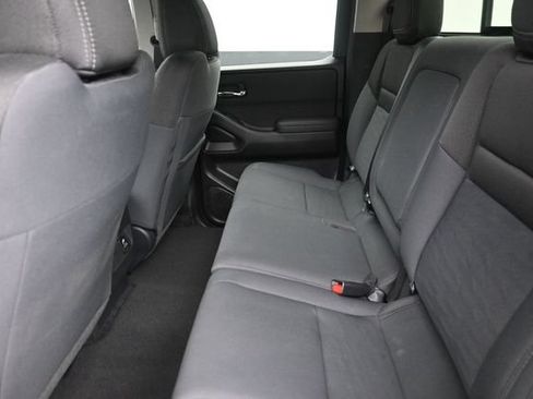 Used 2024 Nissan Frontier SV RWD image 19