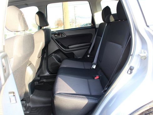 Used 2017 Subaru Forester 2.5i Premium w/ All-Weather Package image 29