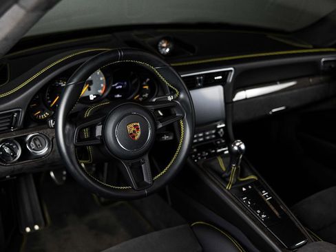 Used 2019 Porsche 911 GT3 RWD image 21