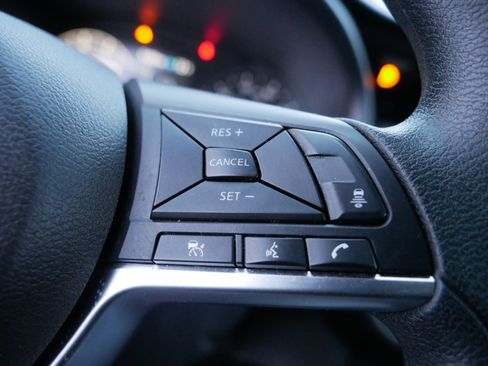 Certified 2024 Nissan Kicks SV image 29