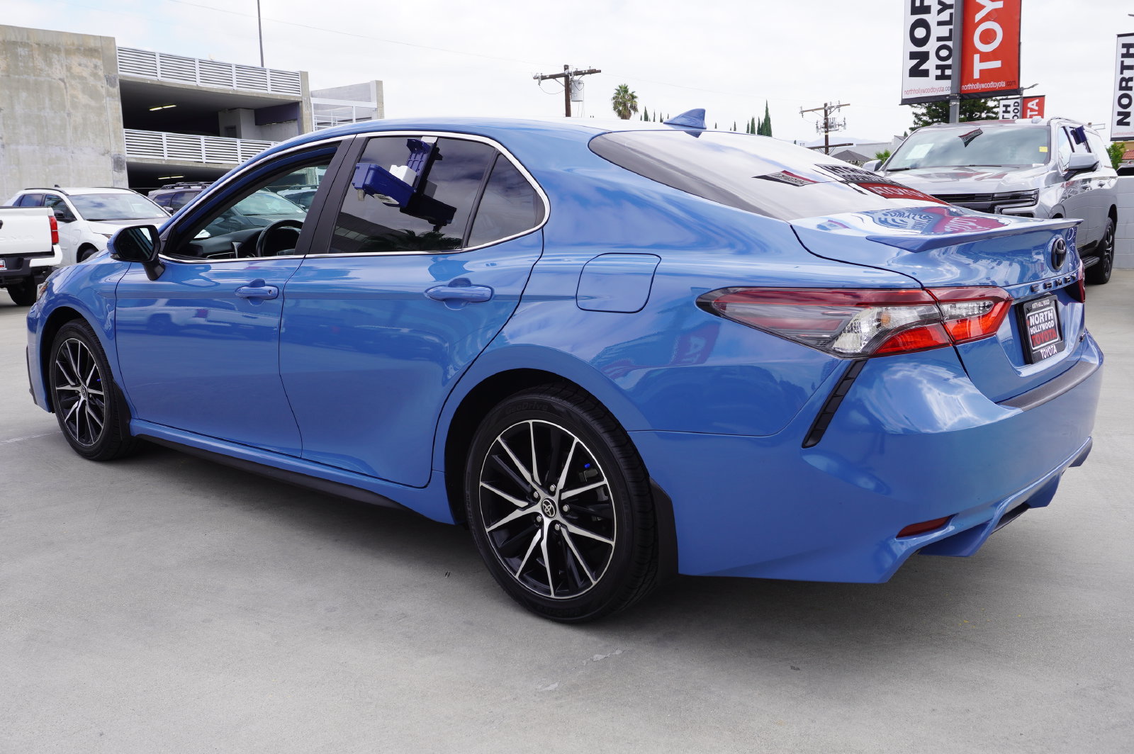 Certified 2024 Toyota Camry SE FWD image 5