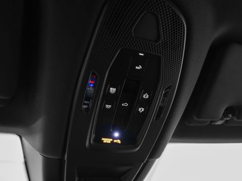 Certified 2024 Porsche Cayenne AWD/4WD image 41