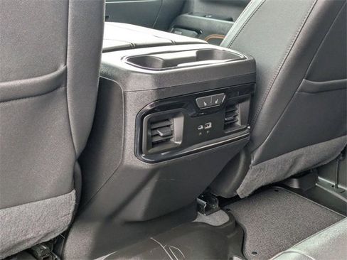Used 2024 GMC Sierra 2500 AT4 w/ AT4 Premium Plus Package image 31