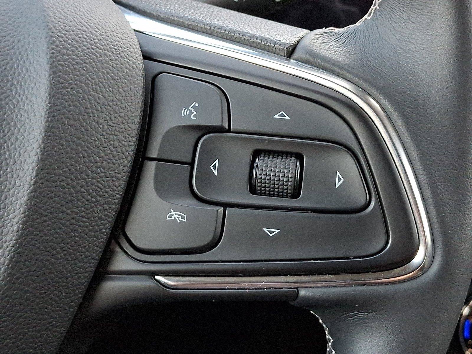 Used 2023 Buick Encore GX Select w/ Sport Touring Package FWD image 22