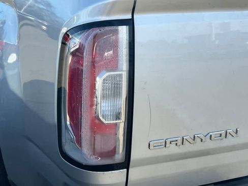 Used 2016 GMC Canyon SLE w/ All Terrain Package image 14