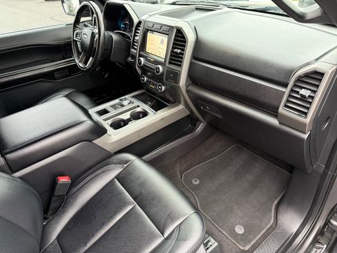Used 2019 Ford Expedition XLT w/ Equipment Group 201A RWD image 21