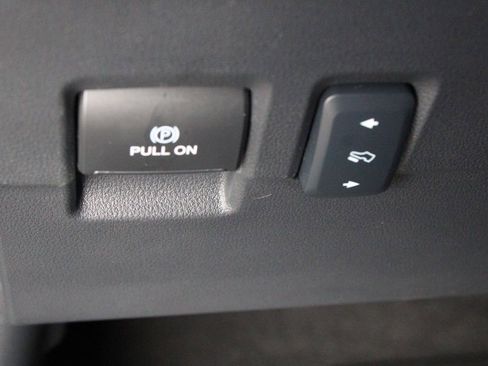 Used 2025 Ford F250 Lariat w/ FX4 Off-Road Package AWD/4WD image 28