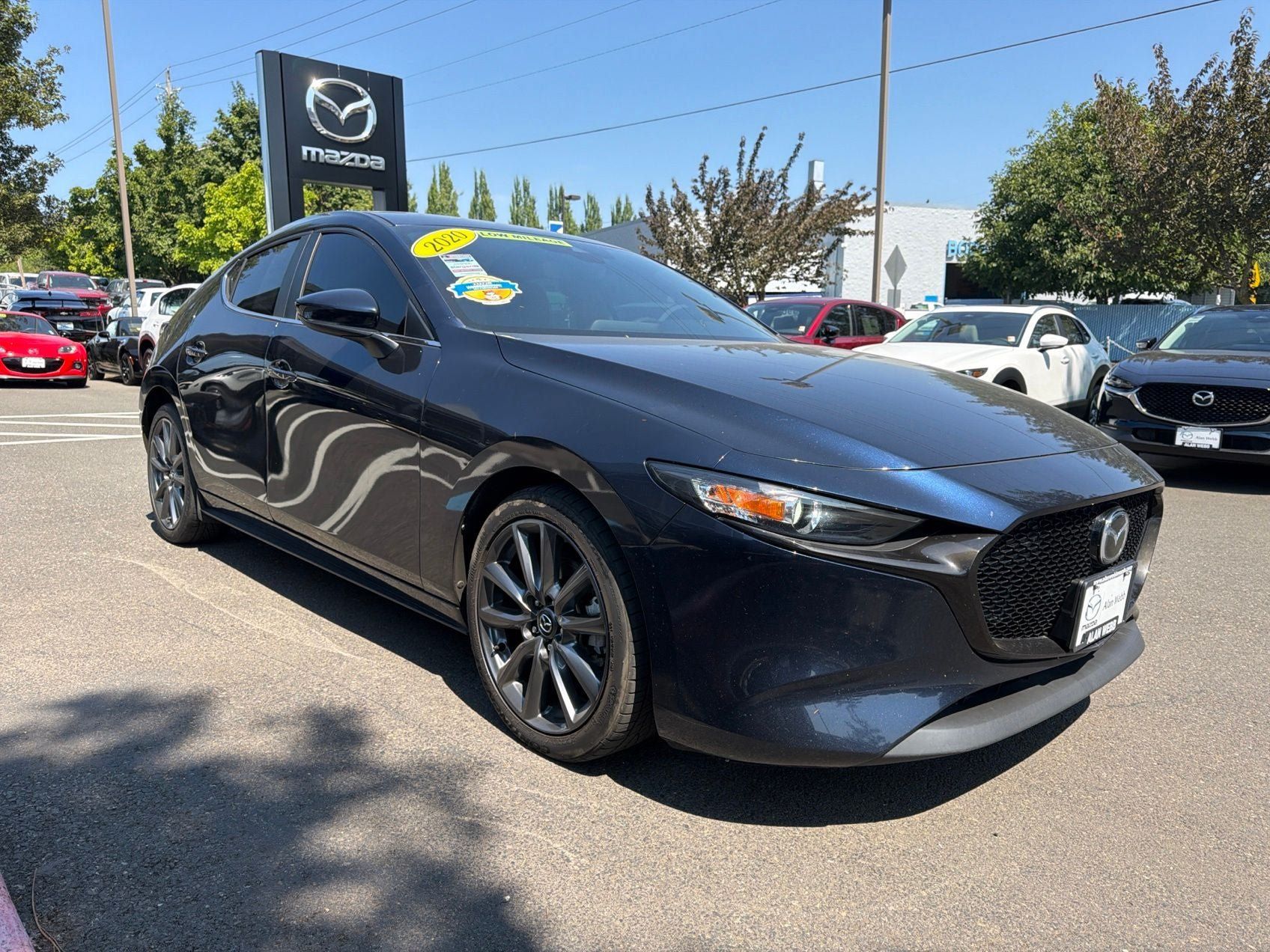 Used 2020 MAZDA MAZDA3 AWD Hatchback w/ Preferred Pkg image 4