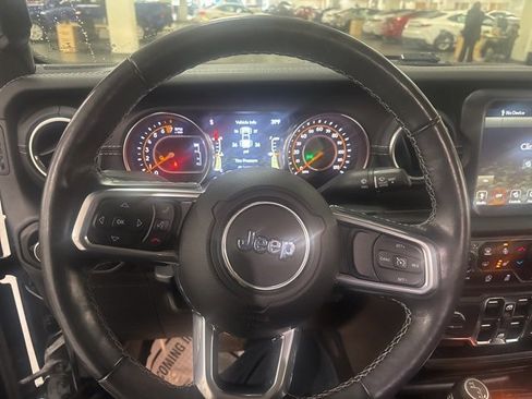 Used 2021 Jeep Gladiator Overland w/ Popular Equipment Package image 17