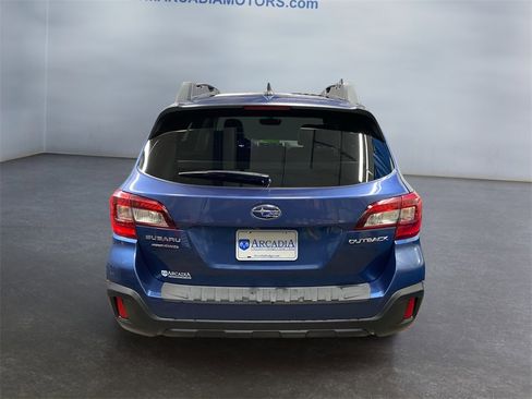 Used 2019 Subaru Outback 2.5i Limited image 4