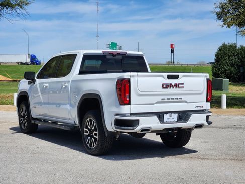 Used 2020 GMC Sierra 1500 AT4 w/ AT4 Premium Package image 4